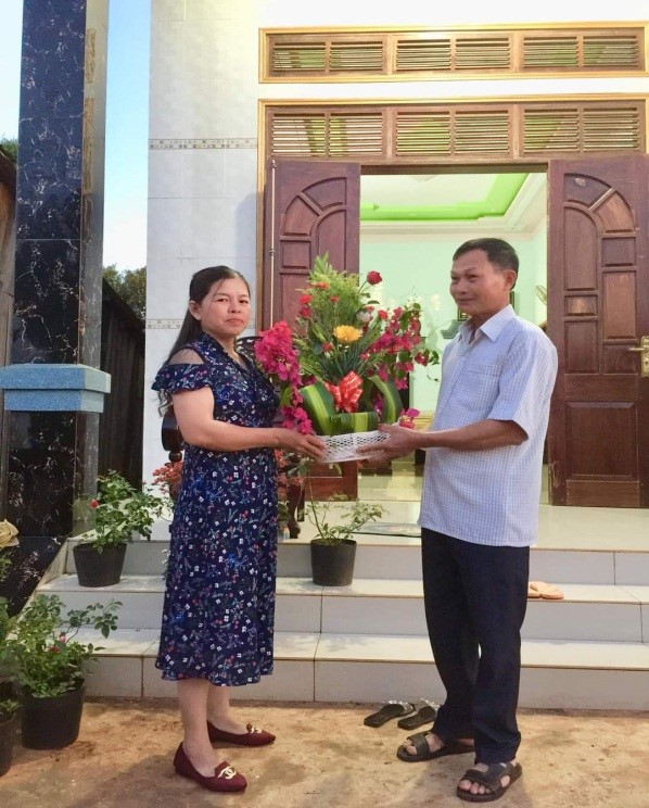 NỮ CÁN BỘ CHI HỘI PHỤ NỮ TIÊU BIỂU TRONG CÔNG TÁC HỘI